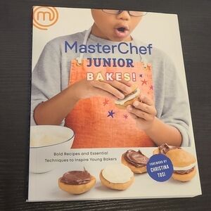 Masterchef Junior Bakes! Hardcover